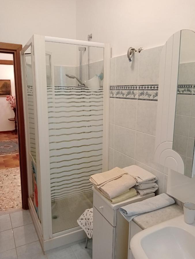 Bici Grill Decimo Miglio Aeroporto Ciampino Francigena Country House Zewnętrze zdjęcie